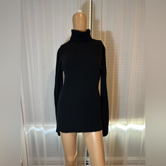 Saint Laurent Ribbed Virgin Wool Turtleneck - Picture 4 of 13